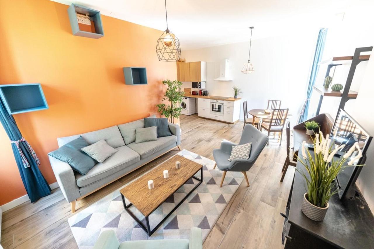 Appartement Situe A -Part Dieu Lione Esterno foto