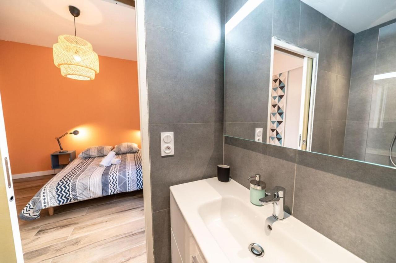 Appartement Situe A -Part Dieu Lione Esterno foto