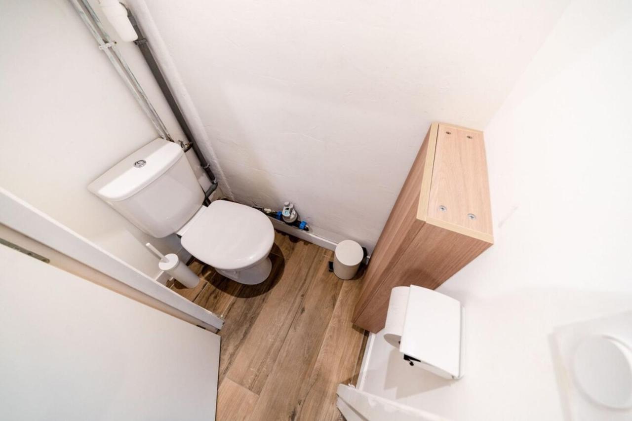 Appartement Situe A -Part Dieu Lione Esterno foto